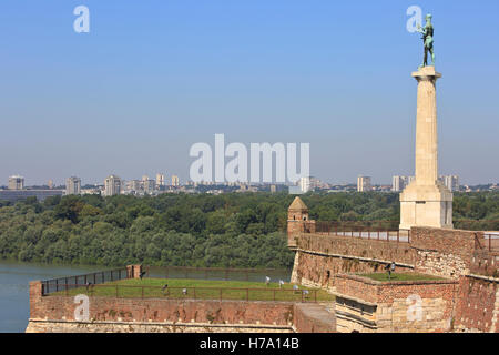 Das Pobednik (Victor)-Denkmal im Jahre 1928 von Ivan Mestrovic auf der Kalemegdan-Festung in Belgrad, Serbien Stockfoto