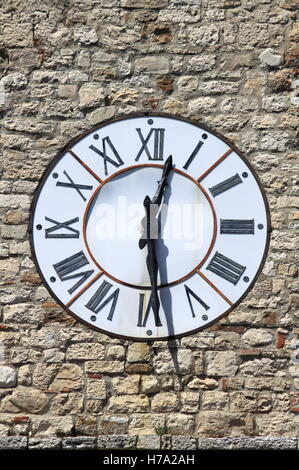 Die Uhr der Uhrturm von Todi, Italien Stockfoto