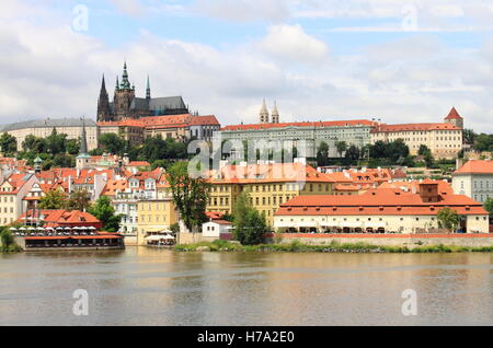 Landschaftsansicht der Prager Burg, Tschechische Republik Stockfoto