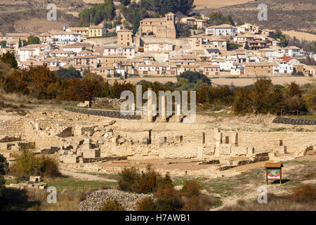 Santa Criz römische Ruinen und Eslava Dorf. Provinz Navarra. Spanien Stockfoto