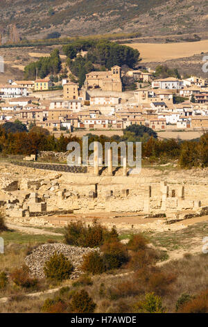 Santa Criz römische Ruinen und Eslava Dorf. Provinz Navarra. Spanien Stockfoto