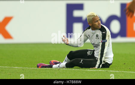 Gelsenkirchen, Deutschland. 3. November 2016. Krasnodar Ricardo Laborde reagieren während der Fußball-Europa League Gruppe Phase Spiel zwischen FC Schalke 04 und FK Krasnodar in der Veltins Arena in Gelsenkirchen, Deutschland, 3. November 2016. Foto: INA FASSBENDER/Dpa/Alamy Live News Stockfoto