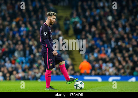 Lionel Messi (Barcelona), 1. November 2016 - Fußball / Fußball: Lionel Messi von Barcelona während der Gruppenphase der UEFA Champions League-Partie zwischen Manchester City und Barcelona im Etihad Stadium in Manchester, England. (Foto: AFLO) Stockfoto