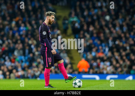 Lionel Messi (Barcelona), 1. November 2016 - Fußball / Fußball: Lionel Messi von Barcelona während der Gruppenphase der UEFA Champions League-Partie zwischen Manchester City und Barcelona im Etihad Stadium in Manchester, England. (Foto: AFLO) Stockfoto