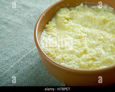 Belarussischen Hirsebrei mit Kürbis Stockfoto