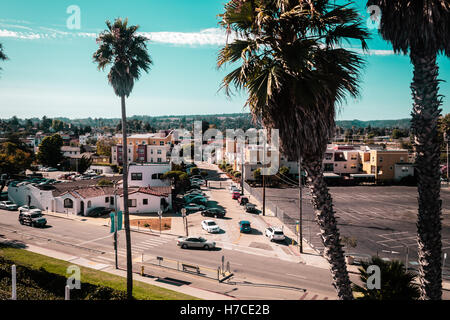 Foto der Ansicht von Achterbahn im Santa Cruz Boardwalk, California, United States Stockfoto