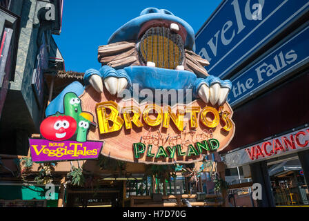 Brontos Abenteuer-Spielland eine Kinder-Attraktion am Clifton hill, eine Straße mit touristischen Attraktionen-Niagara Falls, Kanada Stockfoto