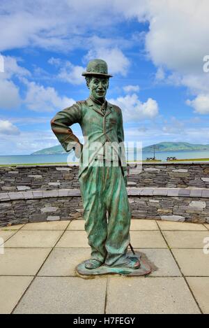 Bronzestatue von Charlie Chaplin, Waterville, Ring of Kerry, County Kerry, Irland Stockfoto