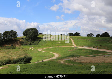 Spuren auf der Hadleigh Park Bike-Parcours, Hadleigh, Essex. Dies war der Austragungsort für die 2012 Olympischen Spiele Mountainbike-Veranstaltungen Stockfoto