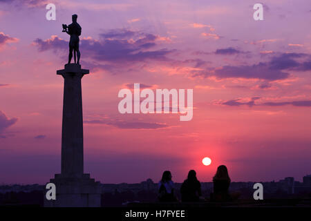 Das Pobednik (Victor)-Denkmal im Jahre 1928 von Ivan Mestrovic auf der Kalemegdan-Festung in Belgrad, Serbien Stockfoto