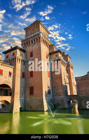 Castello Estense oder Castello di San Michele, dem 16.Jahrhundert Este Marquis Befestigung, Farrara, Norditalien Stockfoto