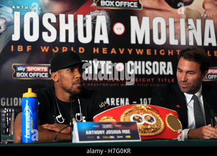 Anthony Joshua während einer Pressekonferenz im The Dorchester Hotel in London. Stockfoto