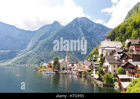 Österreich, Hallstatt, klassische Blick auf Terasse Dorf Stockfoto