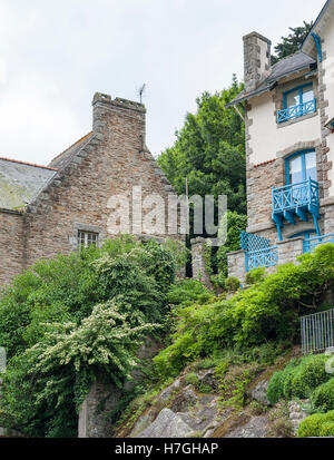 Idyllische Landschaft am Pont-Aven, einer Gemeinde im Departement Finistere Bretagne im Nordwesten Frankreichs. Stockfoto