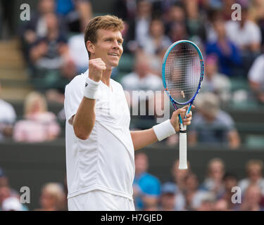 Tomas Berdych (CZE) bei Wimbledon 2016 feiern Stockfoto