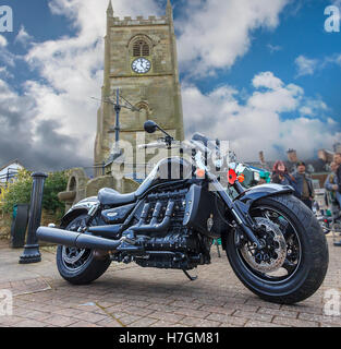 Coleford Festival der Transport 2016, Wald von Dean, Gloucestershire, Vereinigtes Königreich. Triumph Rocket Stockfoto