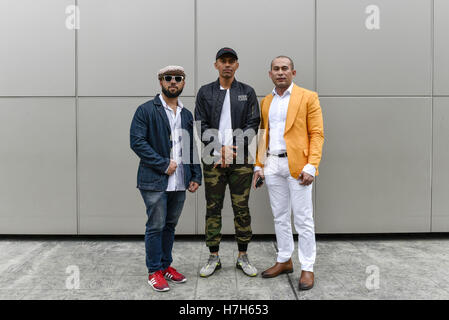 Kuala Lumpur, MALAYSIA. 5. November 2016. Street-Fashion Foto während Malaysia Fashion Week 2016 am Menara MATRADE, Kuala Lumpur, Malaysia am 5. November 2016. Bildnachweis: Chris Jung/ZUMA Draht/Alamy Live-Nachrichten Stockfoto