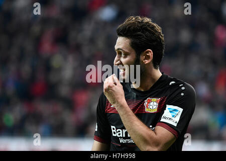 BayArena Leverkusen Deutschland. 5. November 2016. 1. Fußball Bundesliga Saison 2016/17 matchday10, Bayer 04 Leverkusen Vs Darmstadt 98---Hakan Calhanoglu (Leverkusen) Credit: Kolvenbach/Alamy Live-Nachrichten Stockfoto