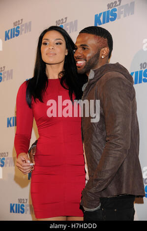 Jordin Sparks und Jason Derulo kommt bei KIIS FM 2012 Jingle Ball im Nokia Theatre L.A. Live im 3. Dezember 2012 in Los Angeles, Kalifornien. Stockfoto