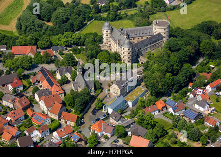 Wewelsburg Burg und umliegenden Wewelsburg Dorf, Stadt Büren, Paderborn Bezirk, Soester Plain, North Rhine-Westphalia Stockfoto