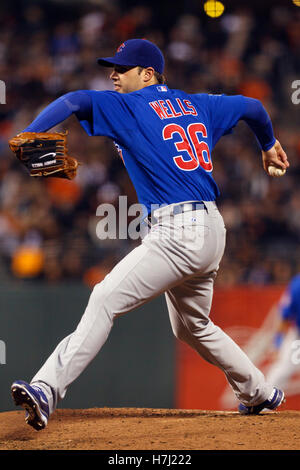 29. August 2011; San Francisco, CA, USA;  Chicago Cubs Start Krug Randy Wells (36) Stellplätze gegen die San Francisco Giants während der dritten Inning im AT&T Park. Stockfoto