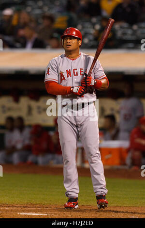 September 13, 2011; Oakland, Ca, USA; Los Angeles Engel Designated Hitter Bobby Abreu (53) at bat gegen die Oakland Athletics im fünften Inning bei o.co Kolosseum. los angeles Oakland 6-3 besiegt. Stockfoto