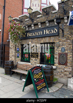 The Brazen Head, Irland älteste Pub, est. 1198, Dublin, Irland, Europa Stockfoto