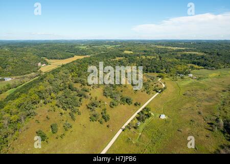 Luftaufnahme des ländlichen Dane County, Wisconsin. Insbesondere die angenehme Valley Conservancy nördlich von blauen Hügel, Wisconsin. Stockfoto