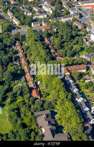 Luftbild, Oberhausen Umgebung Hauptbahnhof alte Bergbau Kolonie Gustavstrasse, historische Arbeiterviertel Immobilien Stockfoto