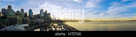 Seattle Washington Waterfront Sunrise Stockfoto