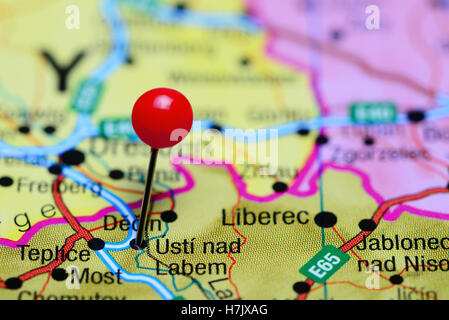 Usti Nad Labem fixiert auf einer Karte von Tschechien Stockfoto