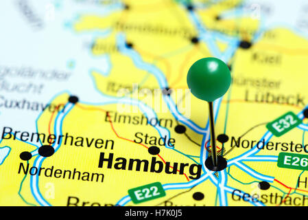 Hamburg, fixiert auf einer Karte von Deutschland Stockfoto