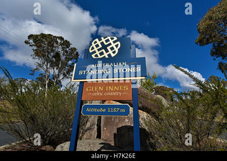 Melden Sie sich am Eingang zum Glen Innes Standing Stones Tourast Attraktion die keltischen Wurzeln der Region zu feiern Stockfoto