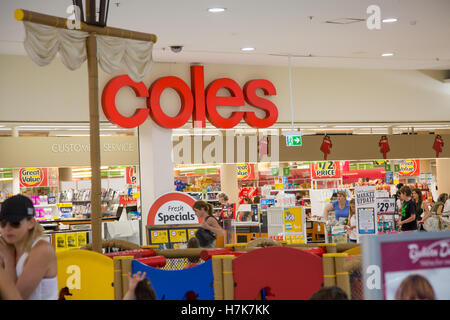 Eingang zu einem Coles Supermarkt Laden in North Sydney, Australien Stockfoto