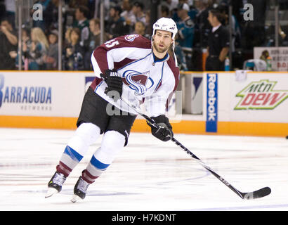 28. März 2010; San Jose, CA, USA; Colorado Avalanche center Chris Durno (45) vor dem Spiel gegen die San Jose Sharks im HP Pavilion. San Jose besiegte Colorado 4-3. Stockfoto