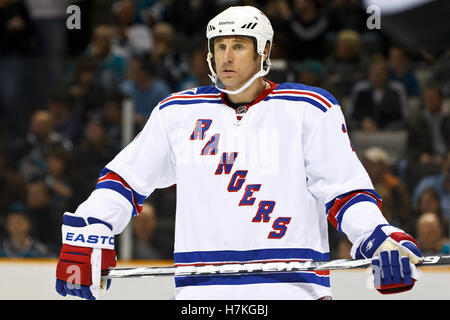12. März 2011; San Jose, CA, USA;  New York Rangers center Vaclav Prospal (20) während der zweiten Periode im HP Pavilion. New York besiegte San Jose 3: 2 im Elfmeterschießen. Stockfoto