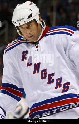 März 12, 2011, San Jose, Ca, USA; New York Rangers Zentrum Vaclav prospal(20) während des zweiten Zeitraums an HP Pavilion. New York San Jose 3-2 besiegt in Schießereien. Stockfoto