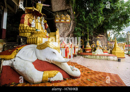Hnee Pagode In Der Höhle In Kalaw, Birma Stockfoto