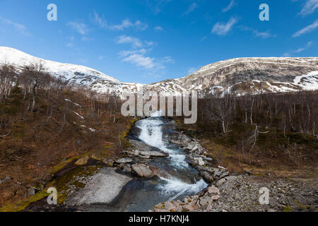 Landschaft des Kobbskar-Tunnels auf der E6 Richtung Norden nach Lofoten. Kobbskar liegt in der Nordland-Region von Norwegen. Stockfoto