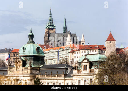 Prager Burg Blick auf Prag Präsidentensitz, Hradcany Panorama Tschechien Stockfoto