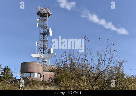 Radar-Center finden Sie unter Verkehr Beobachtung, Mont Saint-Frieux, Hardelot, Pas De Calais Stockfoto