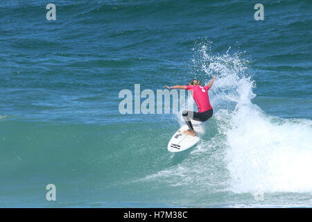 Sydney, Australien. 6. November 2016. Headliner der internationalen Beach Festival am North Cronulla Beach war der QS6000 Sydney International Womens Pro Serie Surf-Wettbewerb qualifizieren. Bildnachweis: Richard Milnes/Alamy Live-Nachrichten Stockfoto