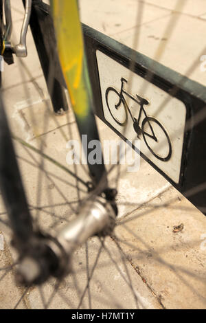 Fahrrad-Dock auf der Londoner Straße Stockfoto