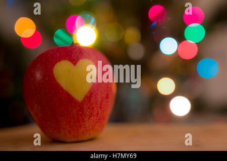 Herz auf apple Stockfoto