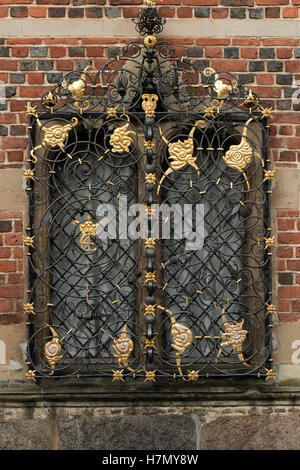 Fenster im Schloss Frederiksborg in Hillerod, Dänemark Stockfoto