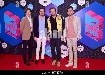 (links-rechts) Matthew Followill, Nathan Followill, Caleb Followill und Jared Followill von The Kings Of Leon, Teilnahme an der Europäischen MTV Europe Music Awards in der Ahoy Rotterdam, Niederlande. Stockfoto