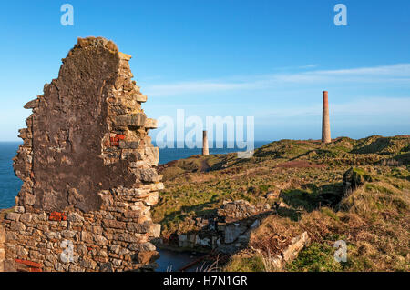 Alten Zinnmine Gebäude in Pendeen in Cornwall, England, UK Stockfoto