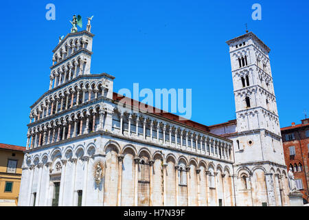 San Michele in Foro, eine römisch-katholische Basilika in Lucca, Toskana, Italien Stockfoto