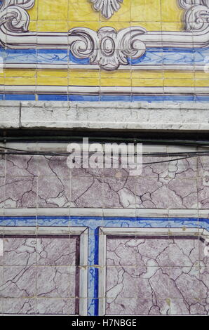 Lissabon, Portugal. Hervorragende 1860 Tiled Fassade. Stockfoto