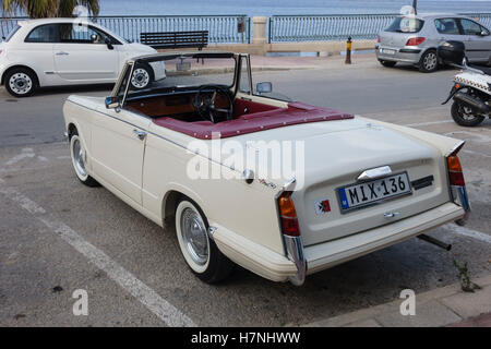 Malta - entdeckt Triumph Herald Cabrio in sehr gutem Zustand für 50 Jahre alt im Jahr 2016 Stockfoto